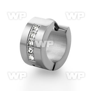 wa6ge9 ear lobe piercing